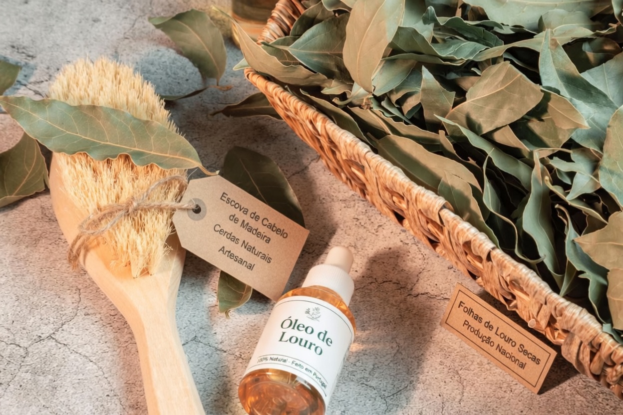 Será que a folha de louro pode ser um hábito simples de cuidados com a pele que muitos idosos ignoram?