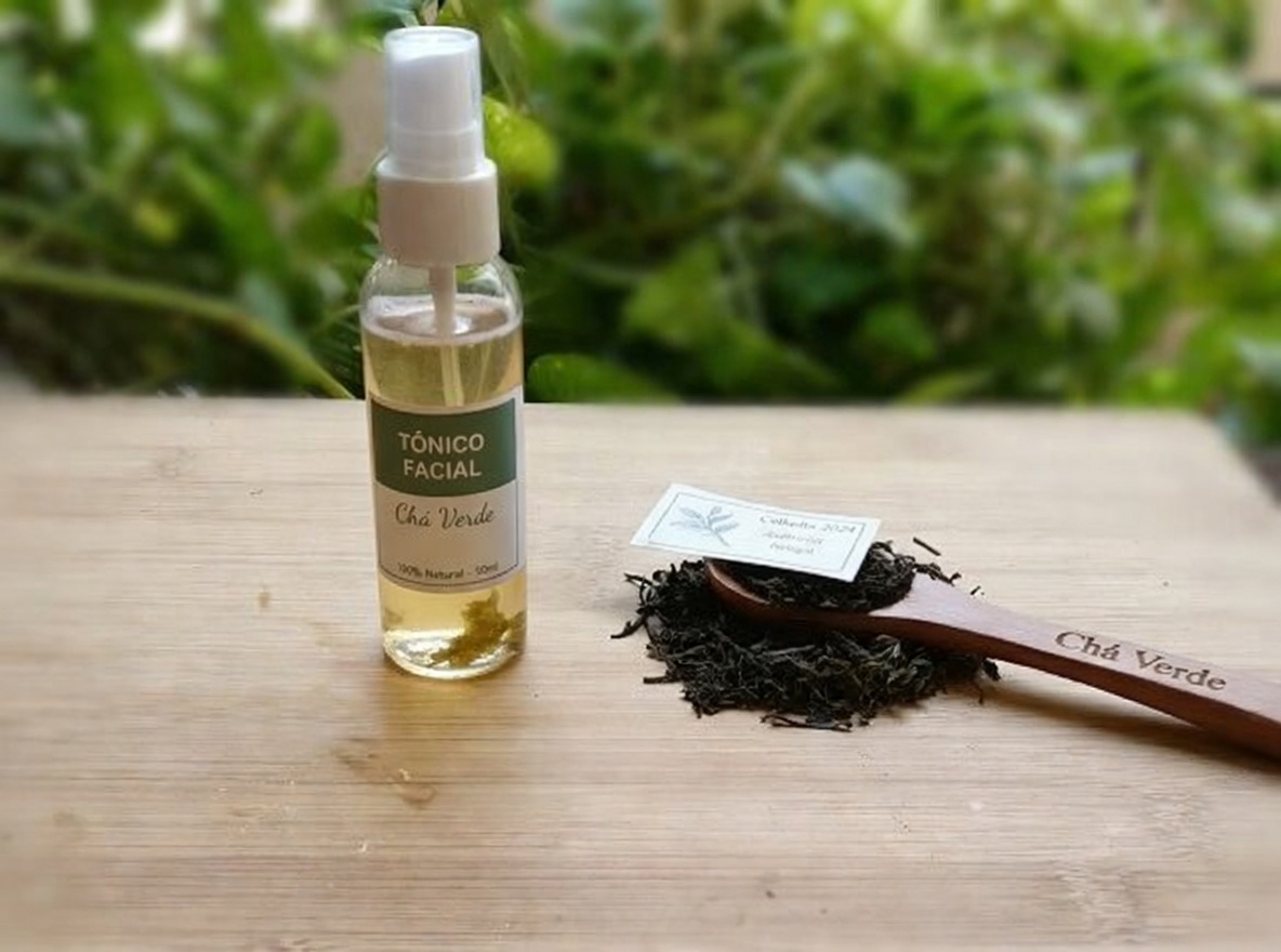 Como eu uso o chá verde como um produto de beleza natural: obtenha uma pele radiante, remova manchas escuras e reduza poros dilatados Produtos para cuidados com as unhasProdutos para cuidados com o corpo