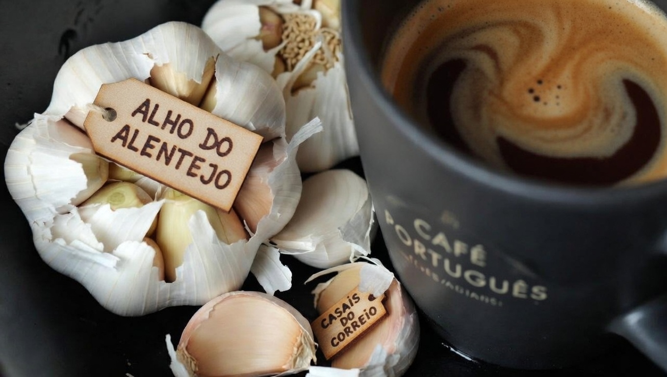 O Café e o Alho do Dia a Dia Podem Apoiar a Vitalidade Masculina e a Confiança no Quarto à Medida que Você Envelhece?