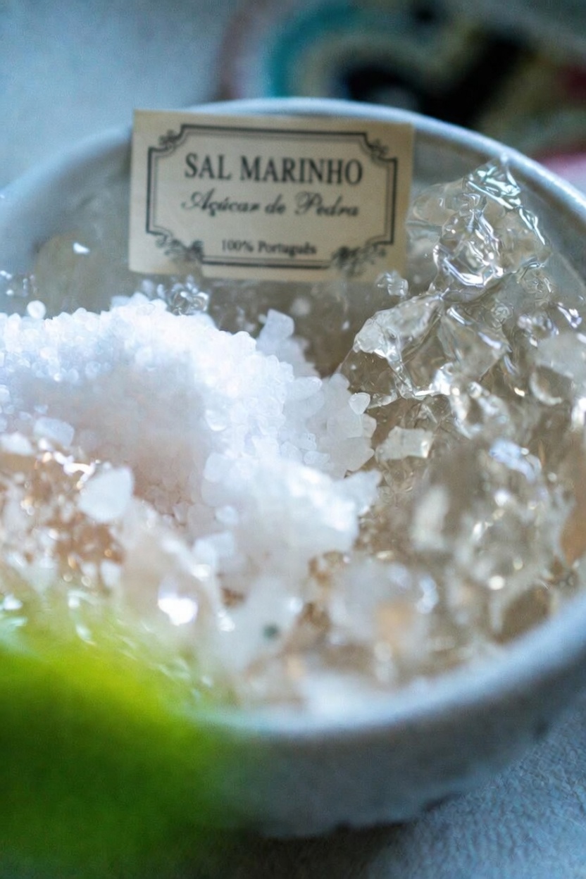 Você Já Experimentou uma Rotina Simples Antes de Dormir Misturando Dois Itens Domésticos Comuns para Hidratar a Pele?