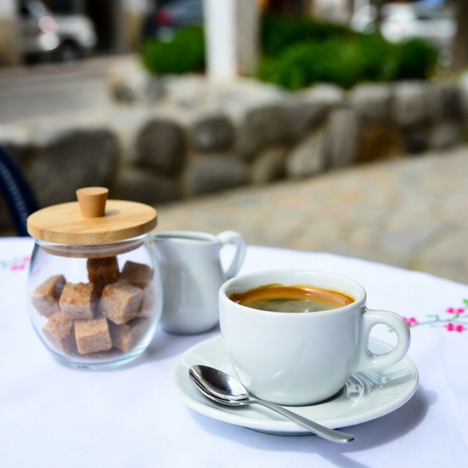 Apenas 2 xícaras por dia durante 1 semana e você vai precisar de roupas menores!