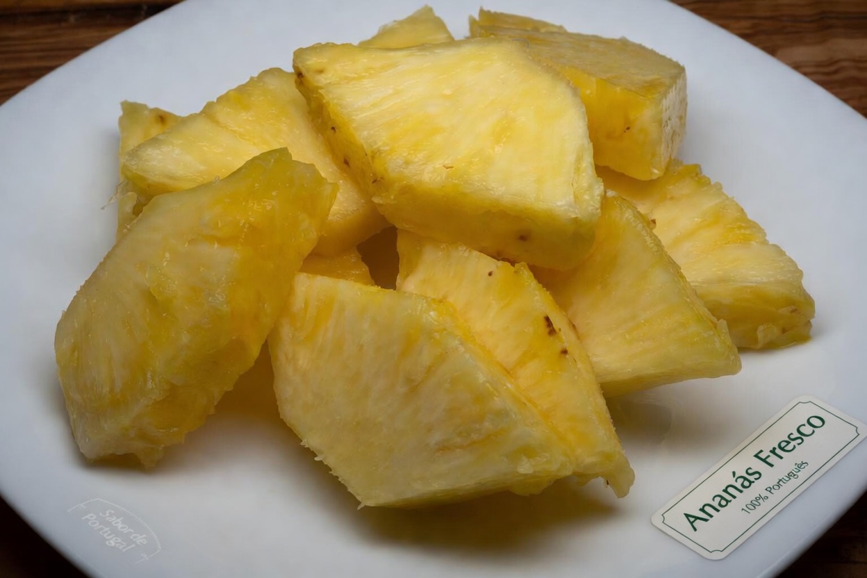 7 Frutas Noturnas que Protegem seus Músculos Depois dos 60 (Freia a Sarcopenia Naturalmente)